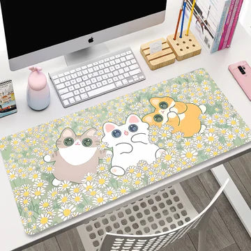 Large mousepad with three kittens