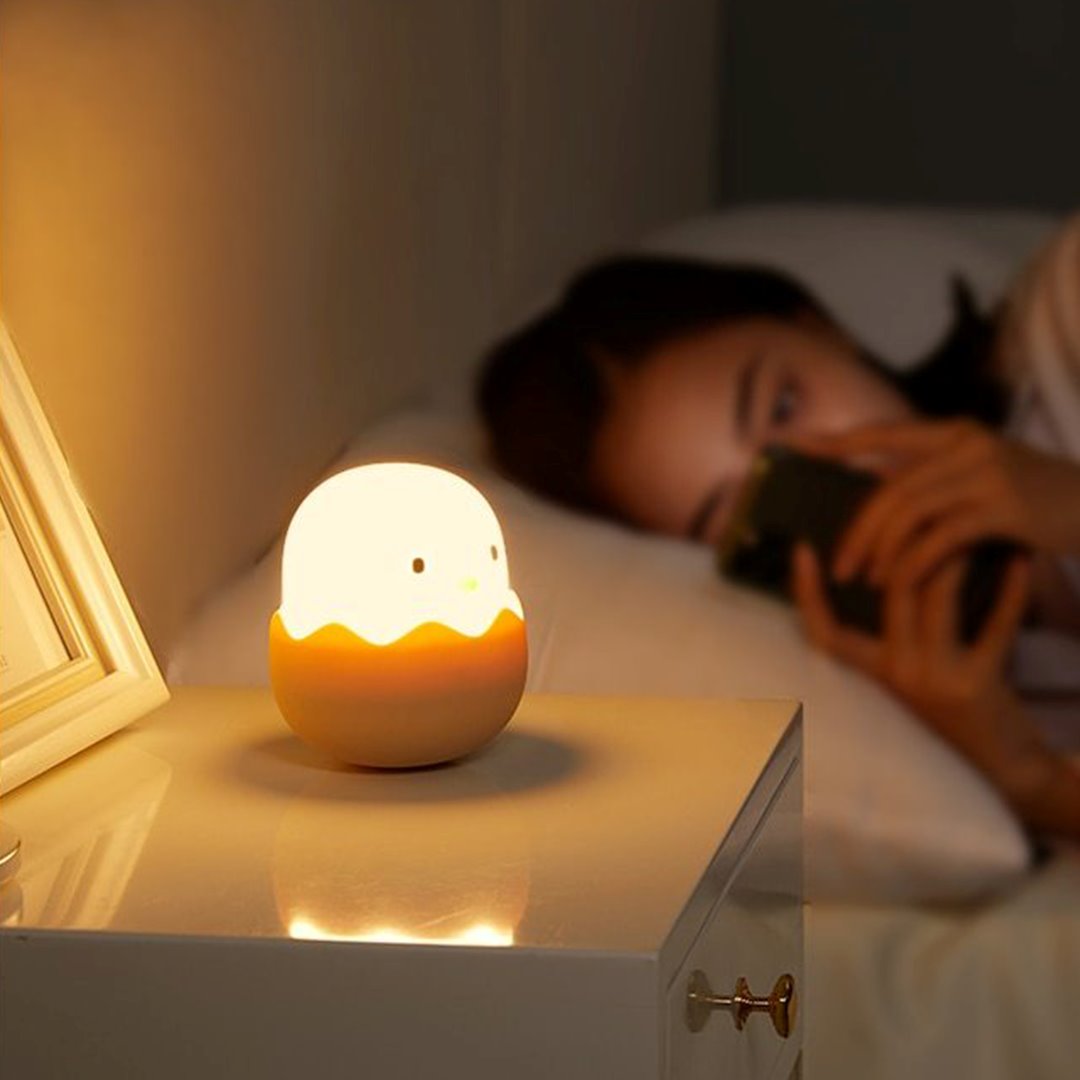 Chick Hatching USB Rechargeable Night Lamp-Enchanted peach