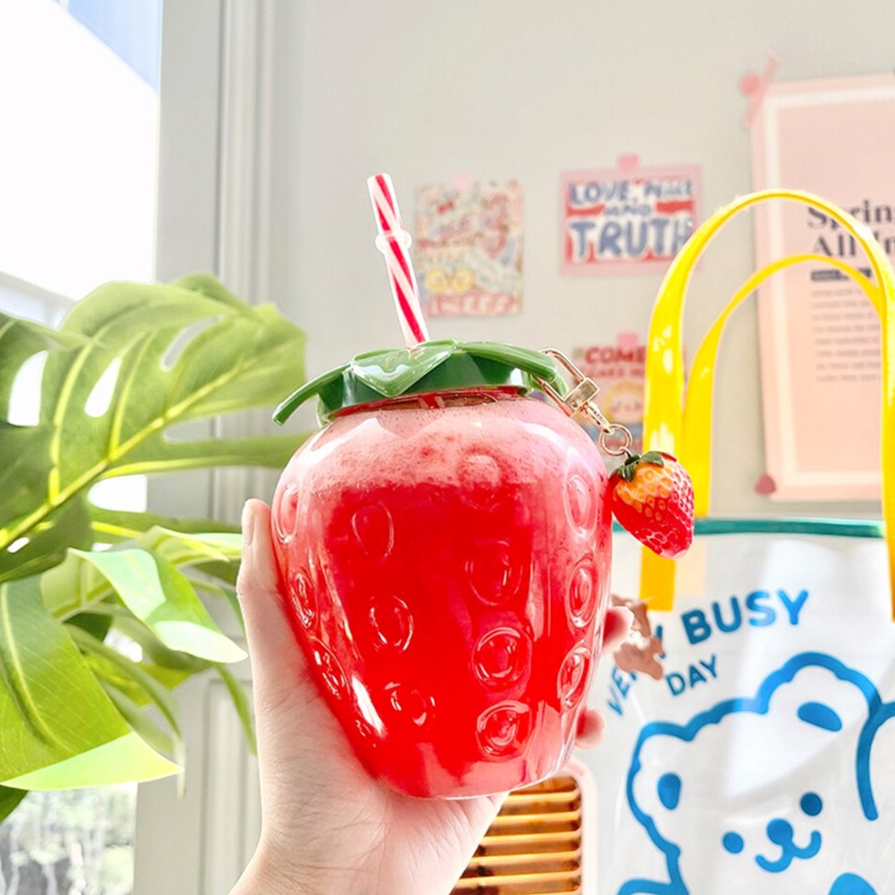 Cute Strawberry Cup with Straw-Enchanted peach