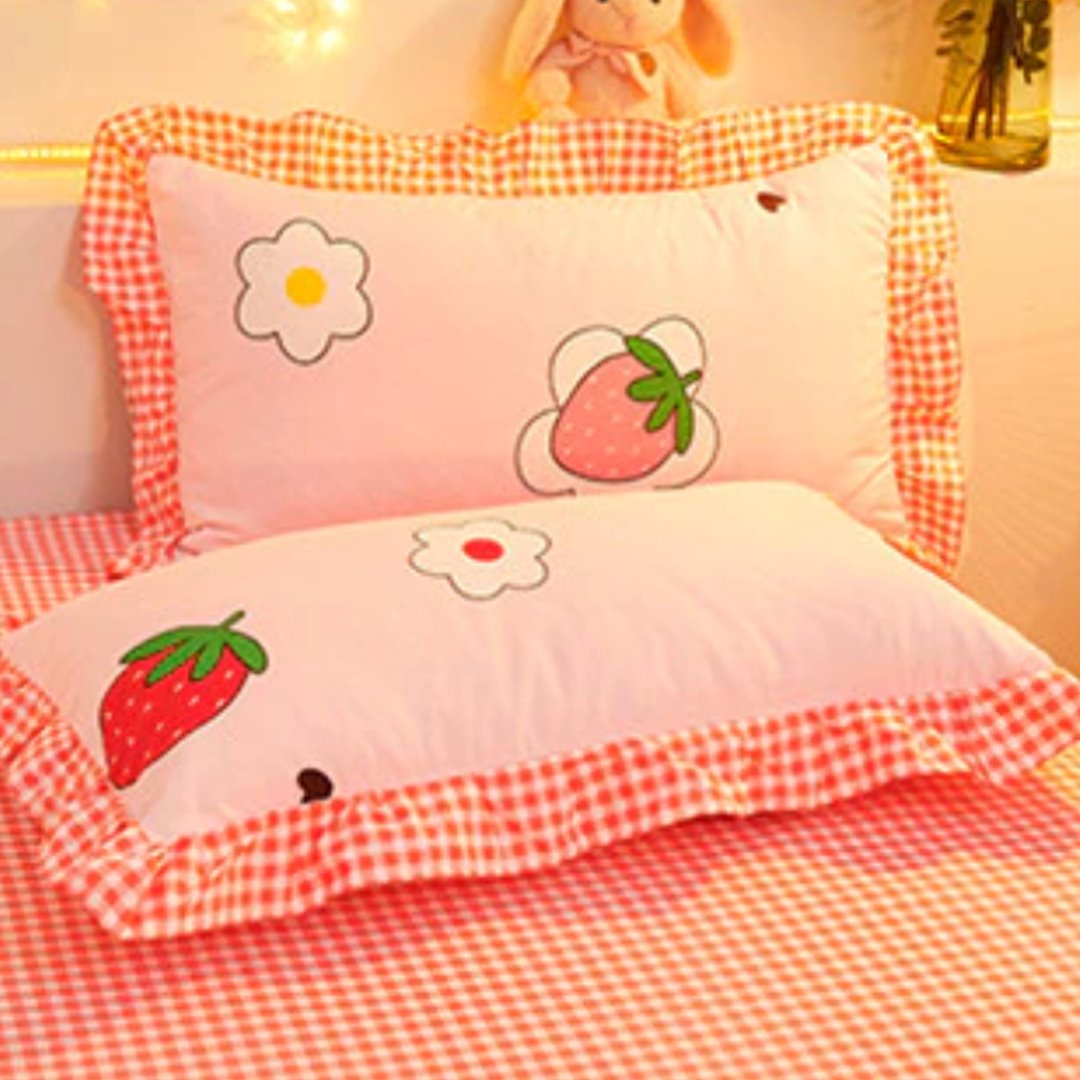 Dreaming Strawberry Kawaii Bedding Set with Bed Sheet-Enchanted peach