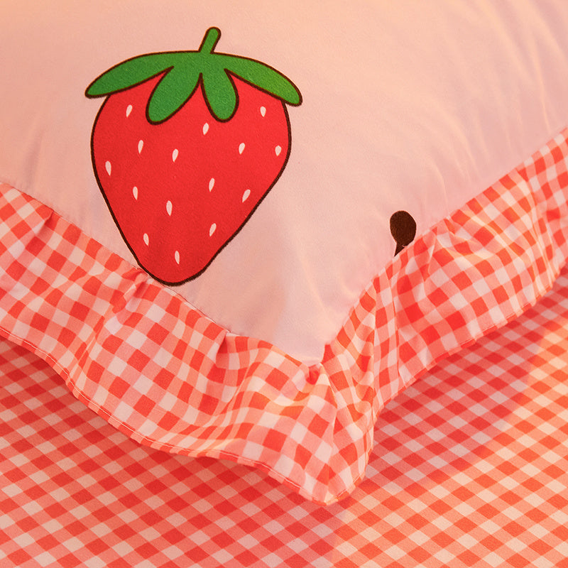 Dreaming Strawberry Kawaii Bedding Set without Bed Sheet-Enchanted peach