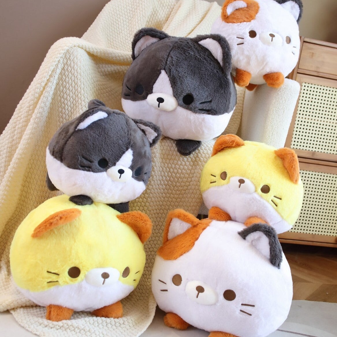 Leo, Binx and Lola the Fluffy Cat Plushies-Enchanted peach