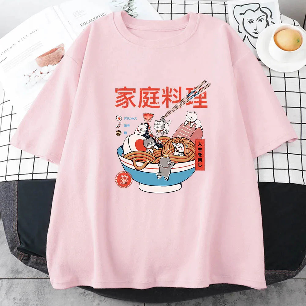 Mini Cats Ramen Women's Cotton Tee-Enchanted peach