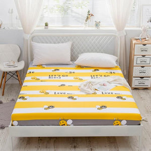 Sweet Honey Bees Fitted Bedsheet-Enchanted peach