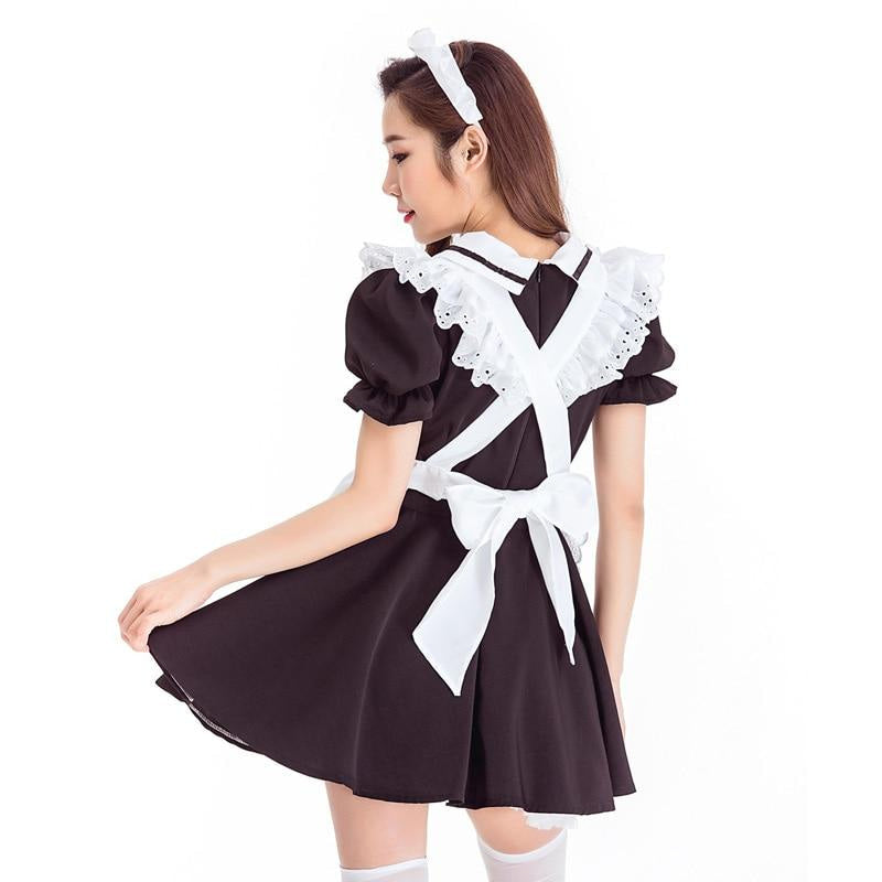 Neko Maid Cafe Cosplay